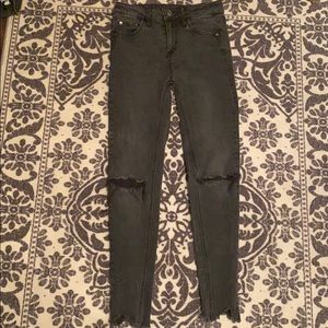 Blackish distressed high waisted pants